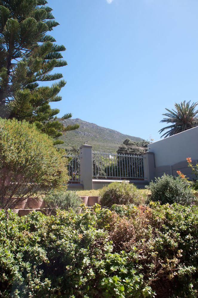 Somersby Guest House Hout Bay Exterior photo